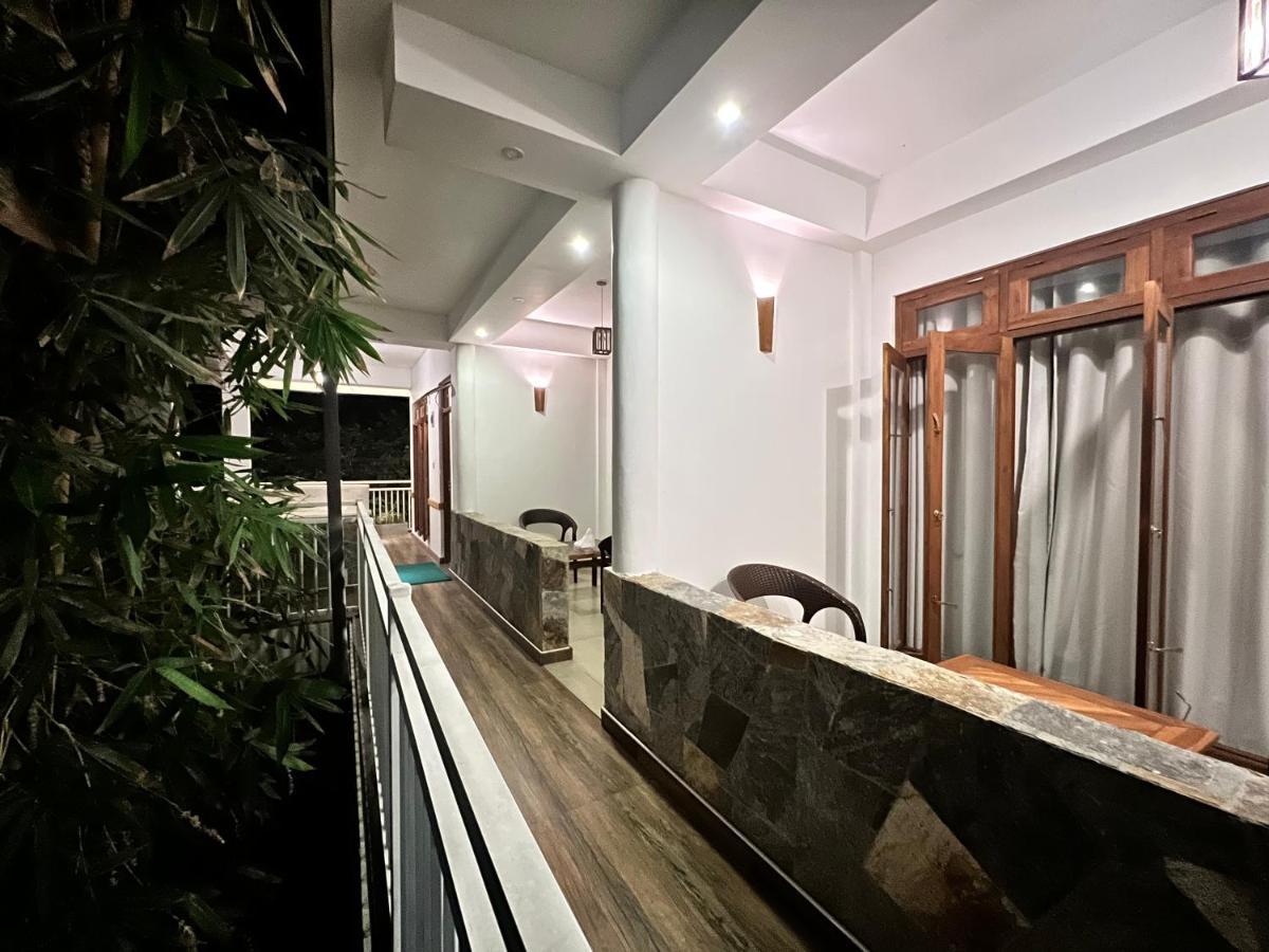 天堂度假酒店 Tennekumbura 外观 照片